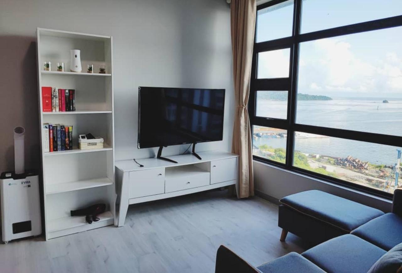 Jesselton Quay Sea View Hotel Kota Kinabalu Exterior photo